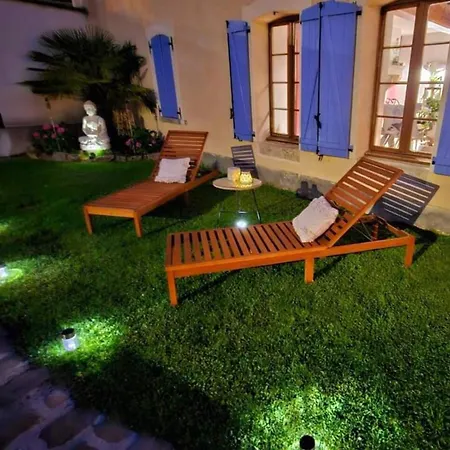 De 5 Avec Piscine Privee Jacuzzi Et Terrasse A Saudoy Villa