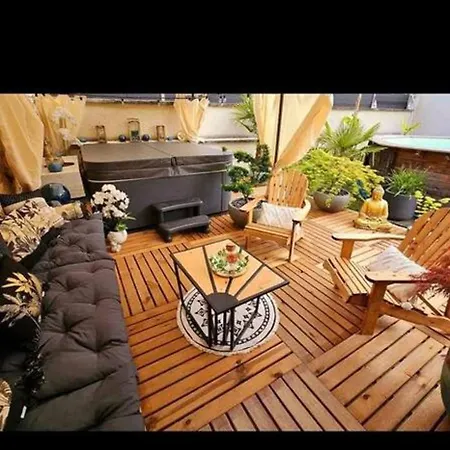 De 5 Avec Piscine Privee Jacuzzi Et Terrasse A Saudoy Sézanne