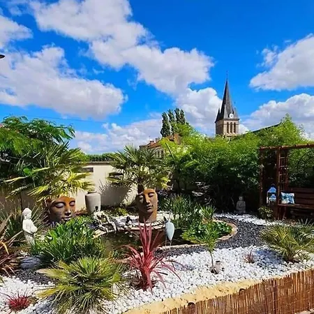 Villa De 5 Avec Piscine Privee Jacuzzi Et Terrasse A Saudoy